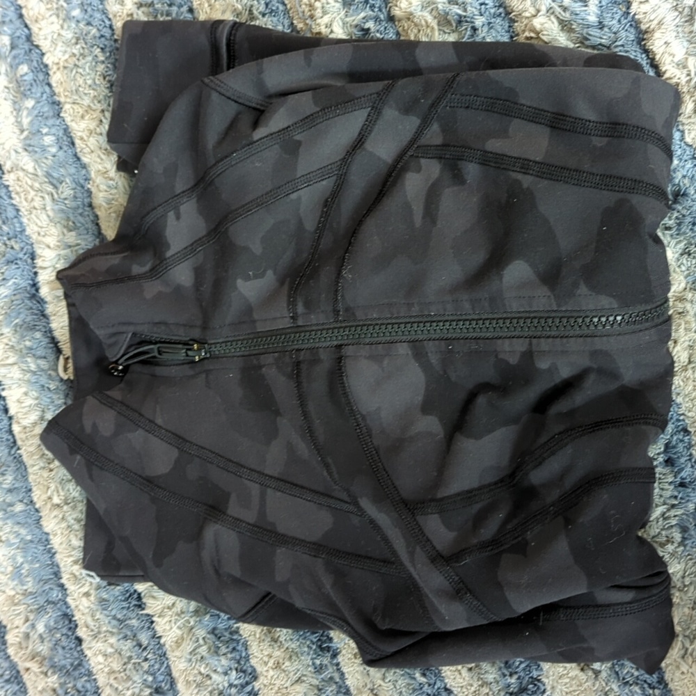 Lululemon define jacket size 0